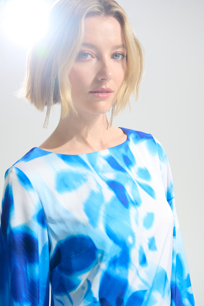 Joseph Ribkoff Sommerkleid in dunklem Ton mit fließendem Stoff und moderner Klarheit